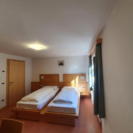 Albergo Bar Ristorante Dolomia Badia  Eksteriør billede